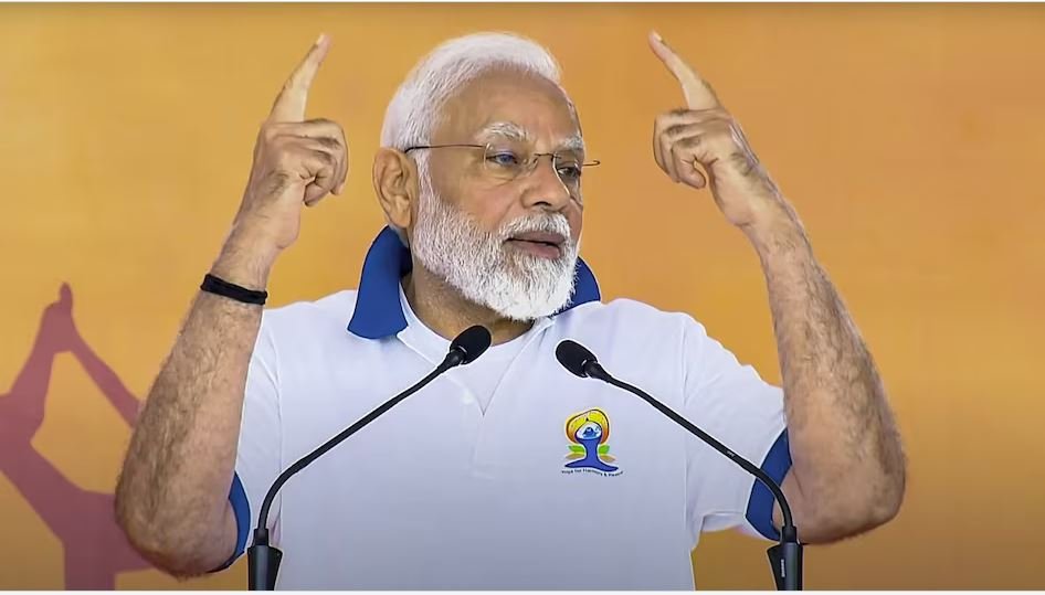International Yoga Day: पीएम मोदी बोले - भारत ने प्रस्ताव दिया और योग को पूरी दुनिया का समर्थन मिला 1 International Yoga Day Narendra Modi Prime Time Bharat