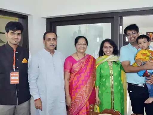 Air India Plane Crash Vijay Rupani: सरल और विरल विजय रूपाणी का दुनिया से विदा होना 1 Vijay Rupani Anjali Rupani Radhika Rupani Prime Time Bharat