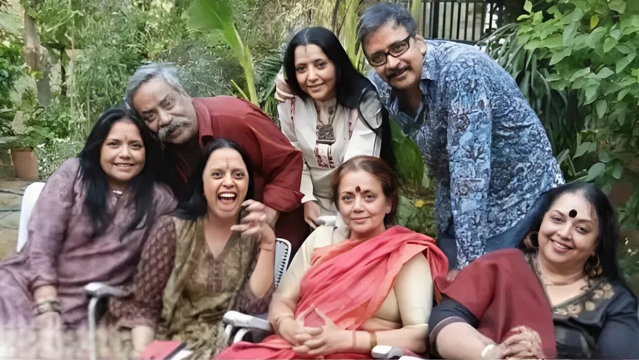 Piyush Pandey: शब्दों से जादू निकालते रहे पीयूष पांडे, अब कौन कहेगा – जहां तुम, वहां हम? 1 Piyush Pandey Family Prime Time Bharat 1 e1761372997589