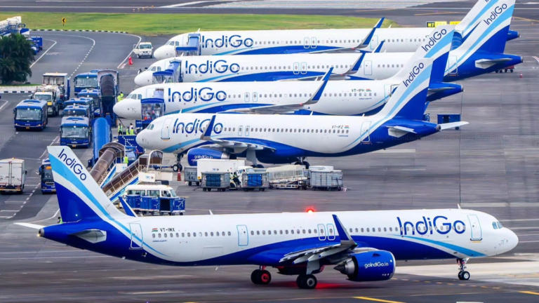 IndiGo: हवाई सेवाओं से हाहाकार, मगर कर क्या रही सरकार? IndiGofleet Prime Time Bharat