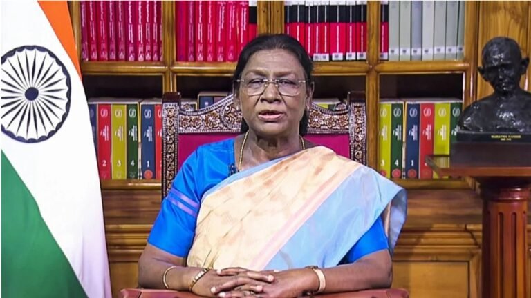 Republic Day: राष्ट्रपति के संबोधन में साफ दिखा विपक्ष के लिए तीखा राजनीतिक संदेश Draupdi Murmu