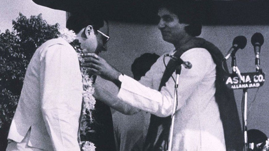 Amitabh Bachchan Rajiv Gandhi Prime Time Bharat